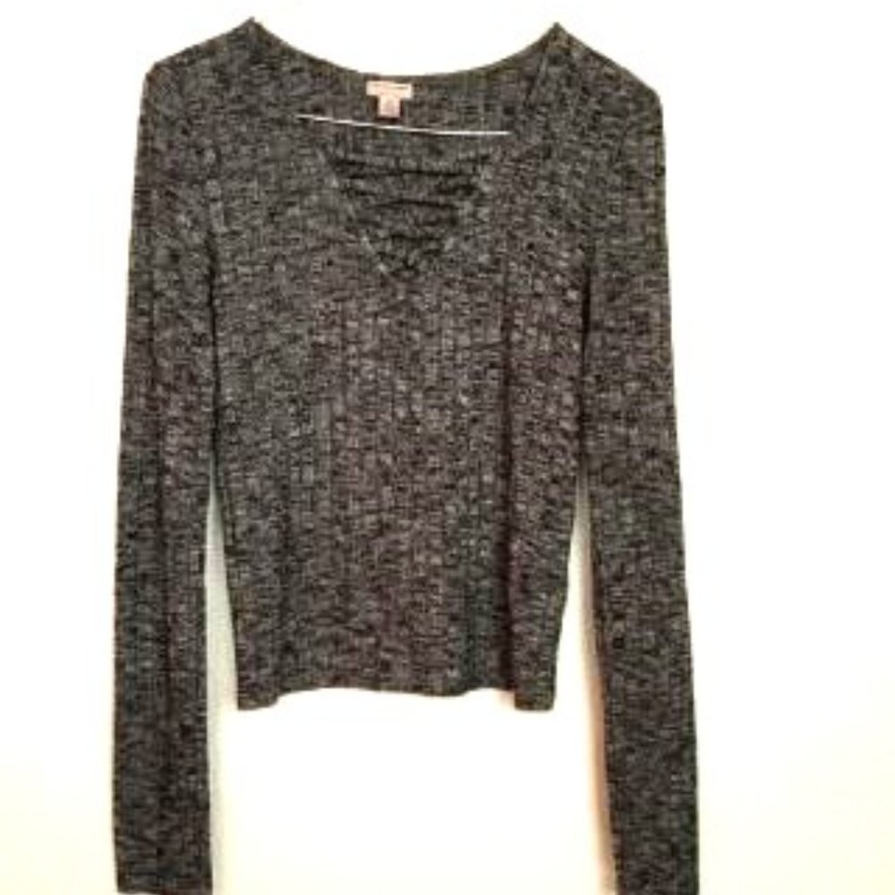 CAPE JUBY Long Sleeve Shirt Heather Gray Criss Cross Neck Size Small Fitted
